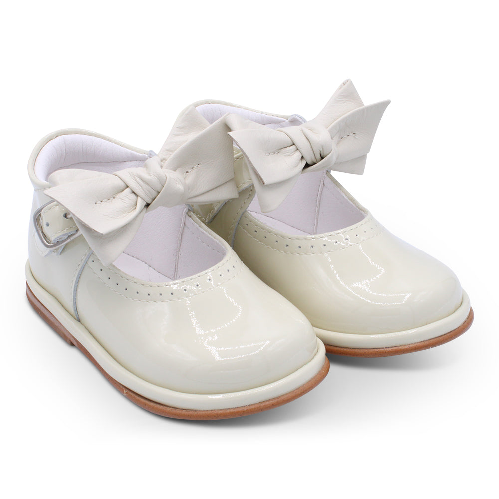 Borboleta Vitoria Ivory Patent Bow Shoes