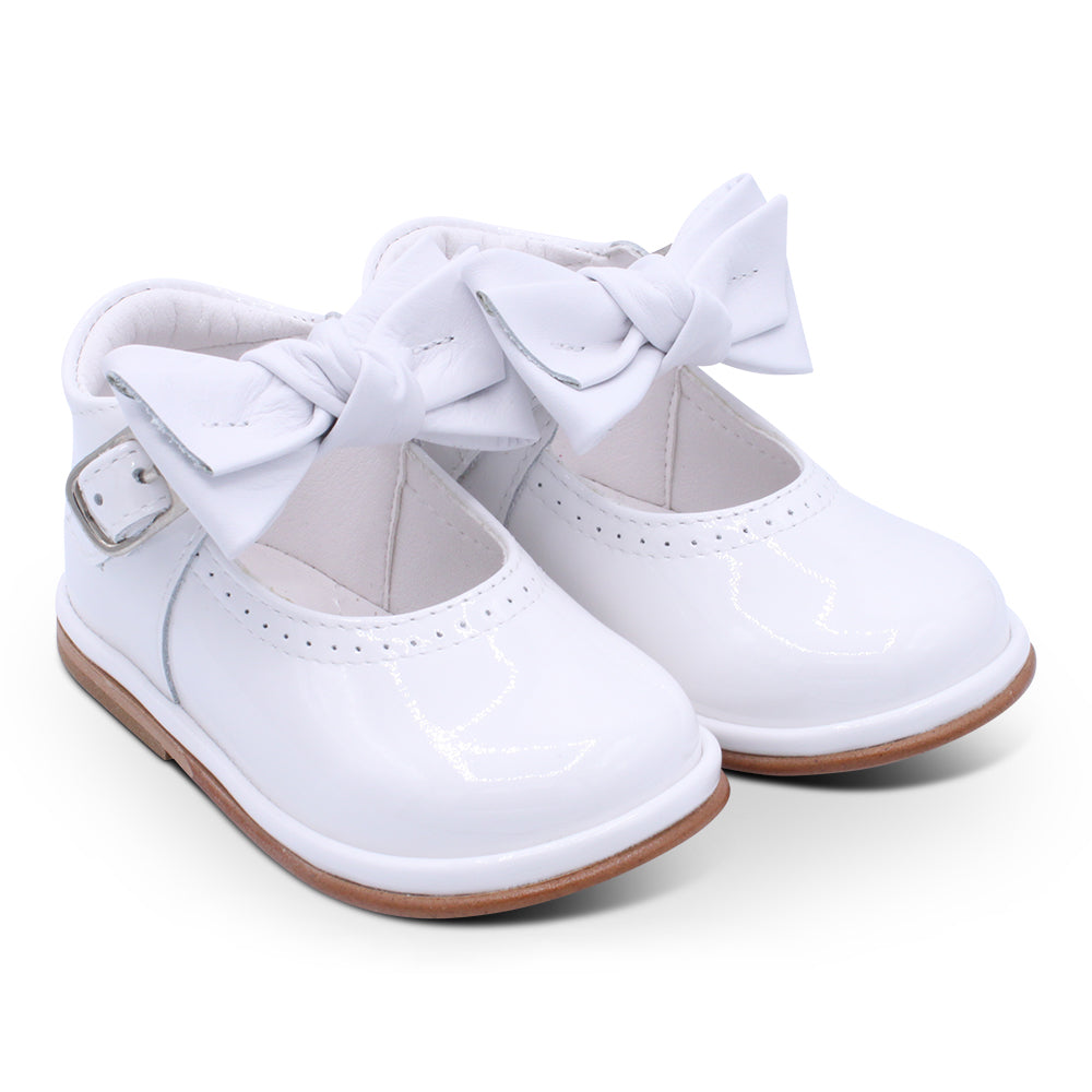 Borboleta Vitoria White Patent Bow Shoes