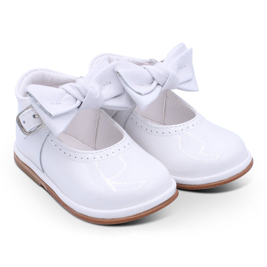 Borboleta Vitoria White Patent Bow Shoes